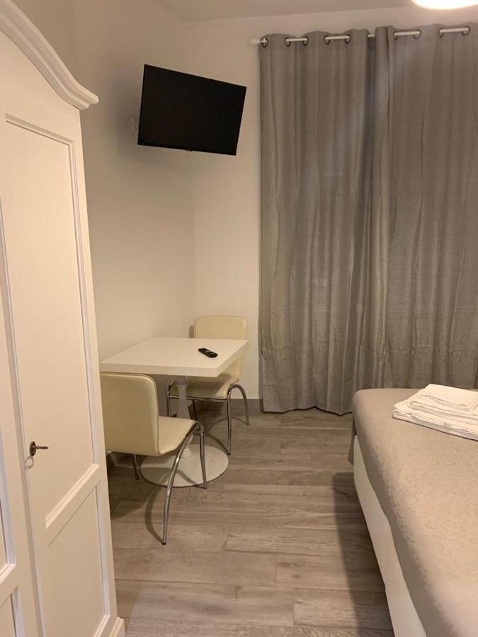 Domus Dotta New Hotel Bologna Bagian luar foto