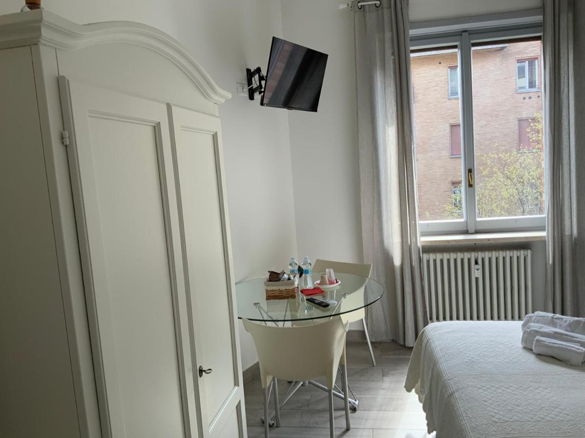 Domus Dotta New Hotel Bologna Bagian luar foto